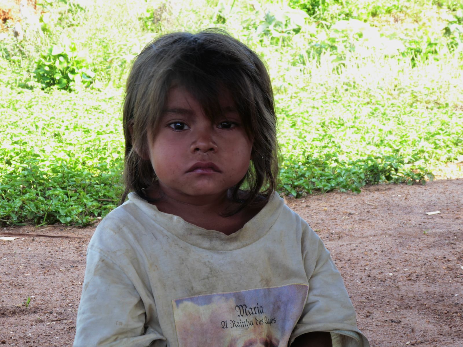 Niña indígena de la Amazonía