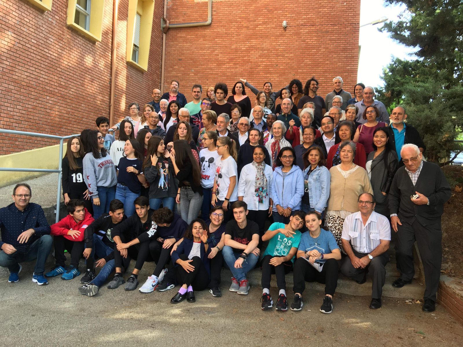 Participantes del Encuentro Misionero en Dueñas
