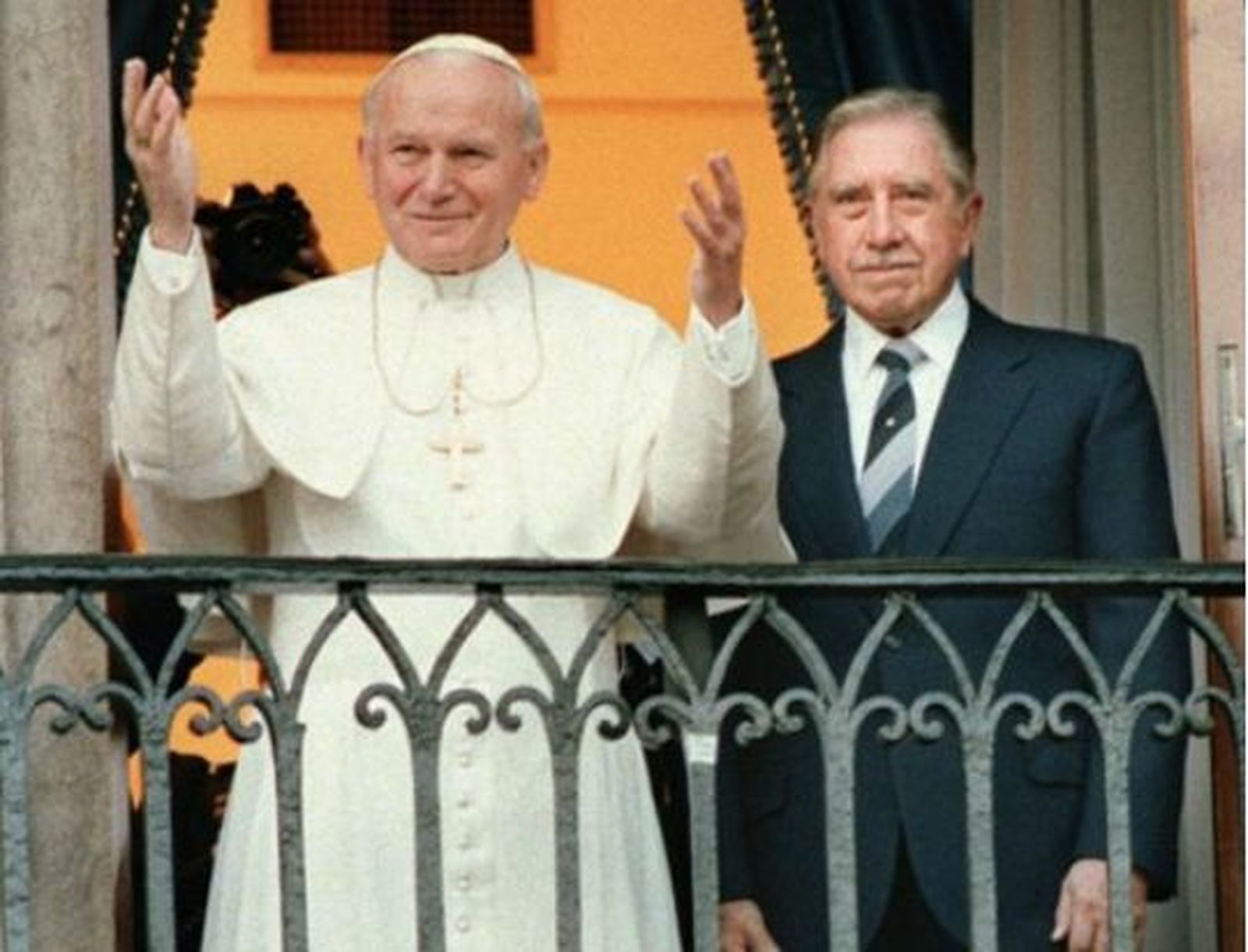Juan Pablo II y Pinochet
