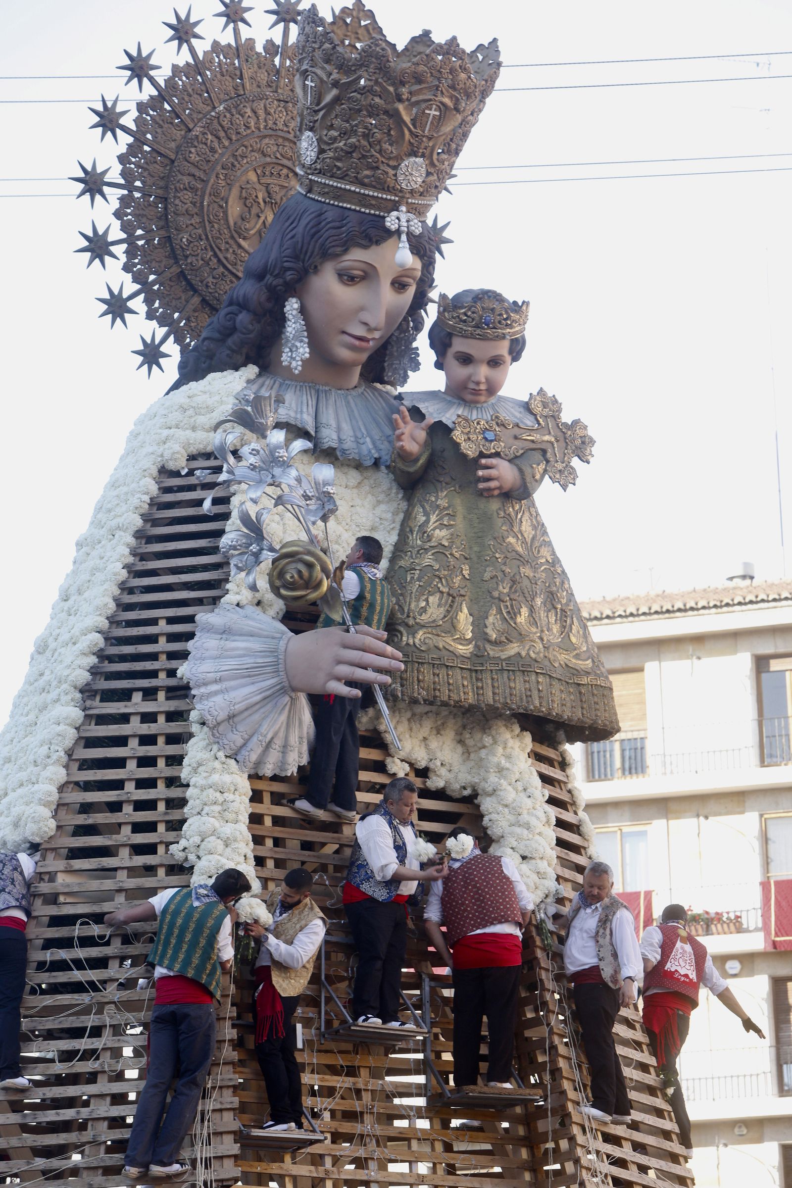 La Ofrenda de flores a la Mare de Déu