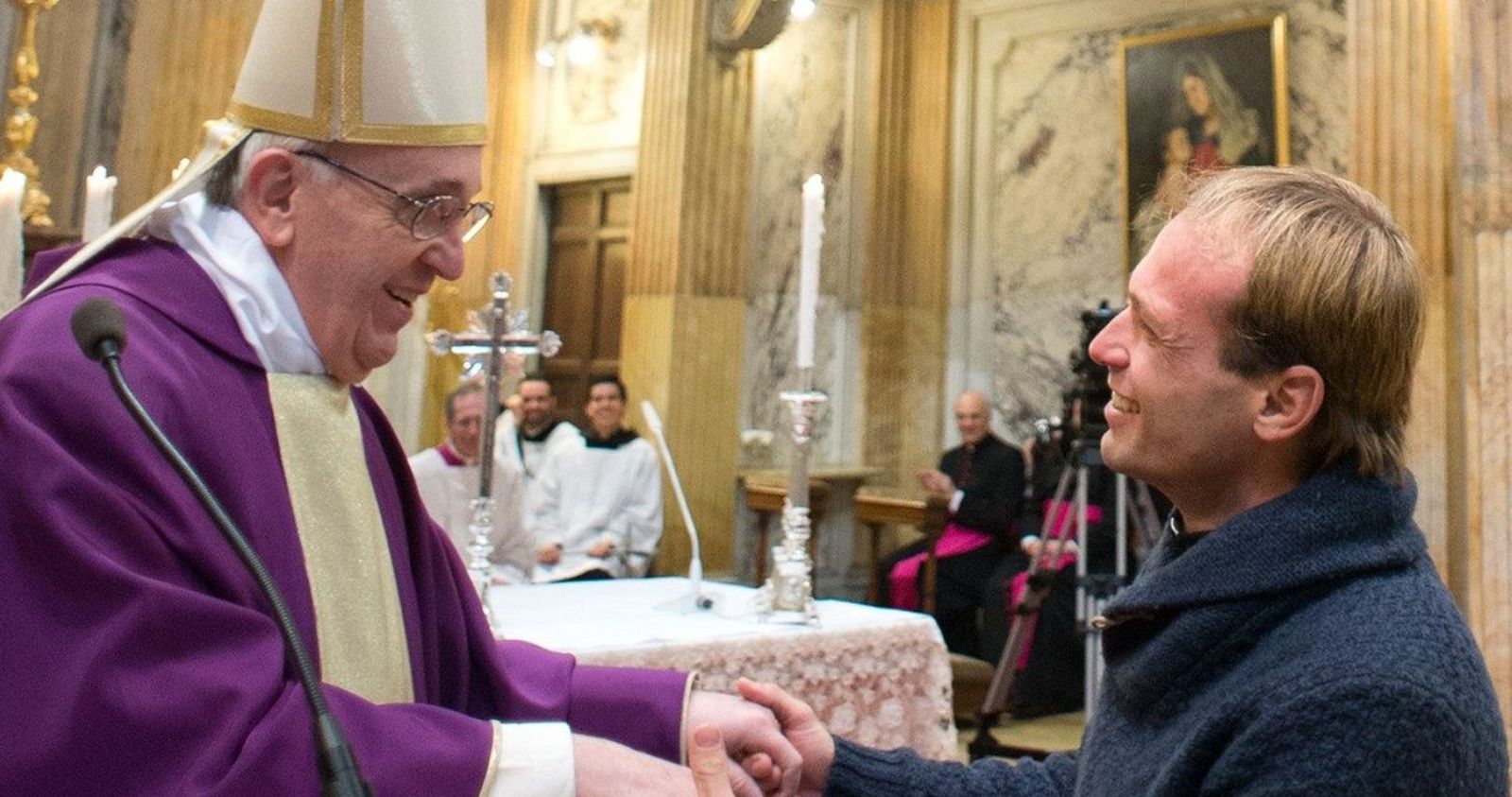 El Papa saluda a Aemilius