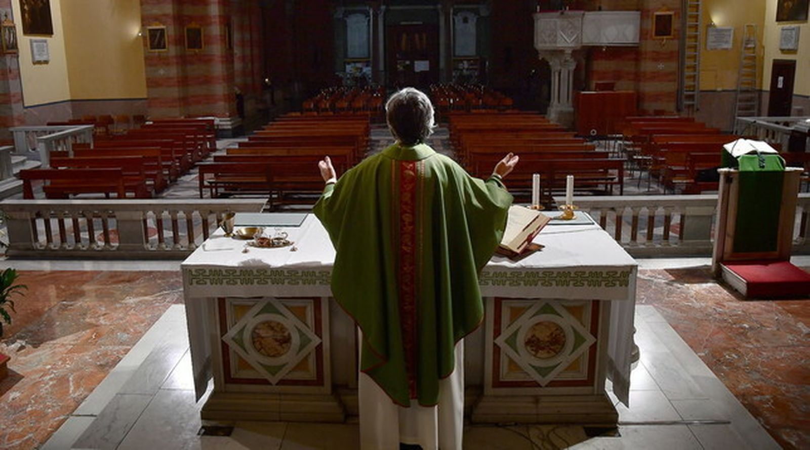 Iglesias cerradas en Italia
