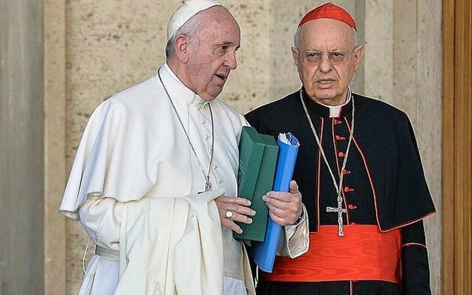 El Papa y Baldisseri