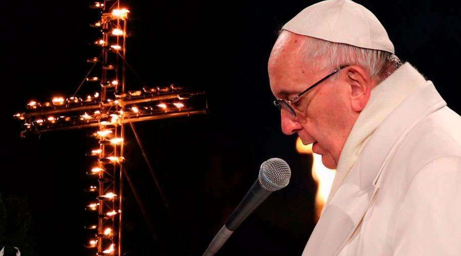 Vía Crucis del Papa en el Coliseo de Roma