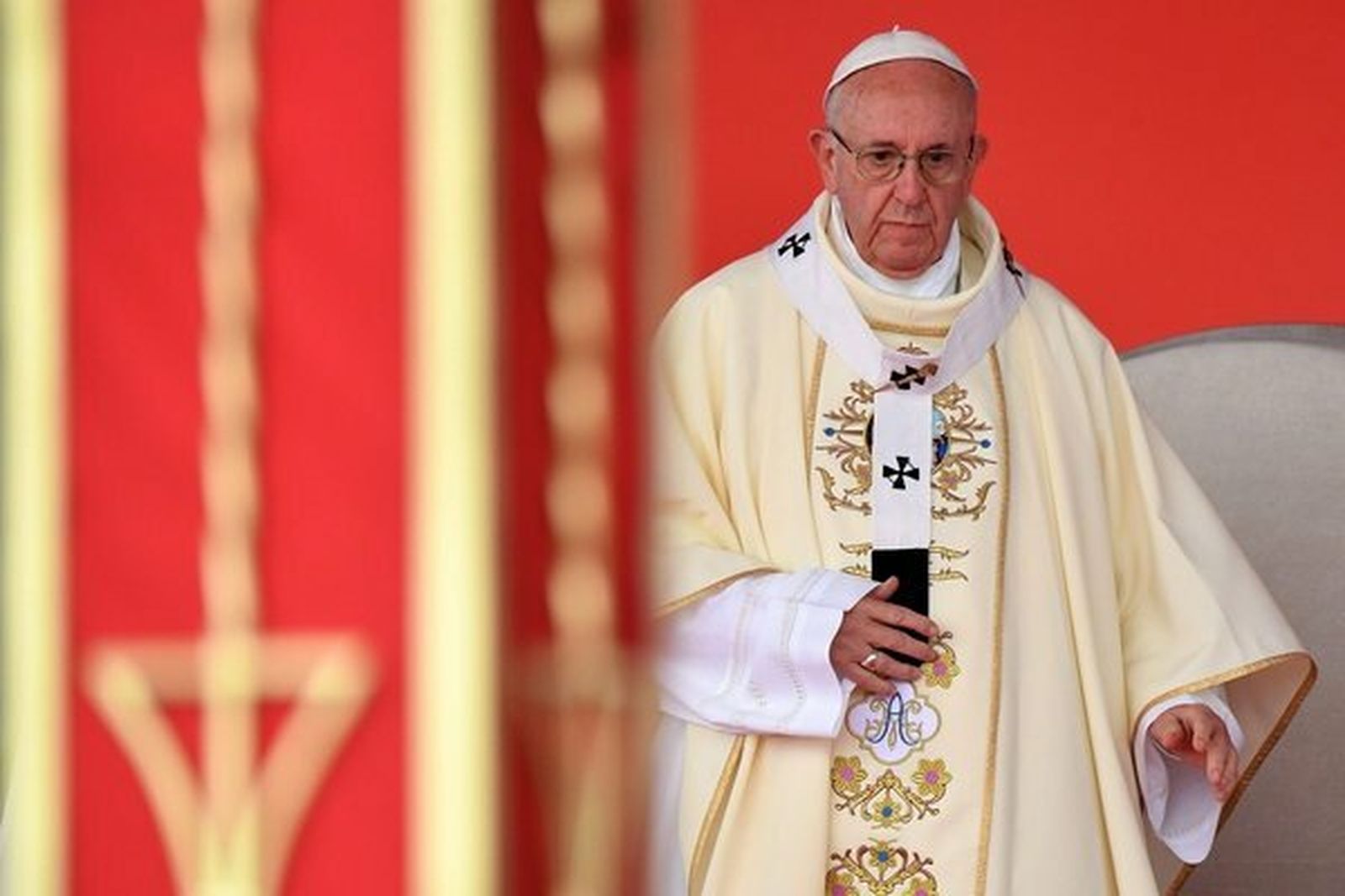 Francisco visitara chile