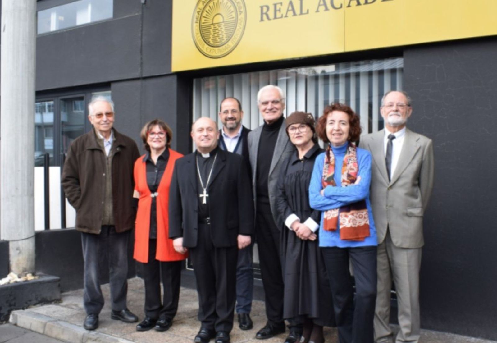 El arzobispo de Santiago visita la RAG