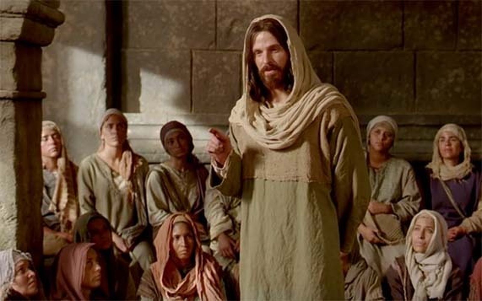 Mujeres, niños y tantos excluidos: principales destinatarios del Reino