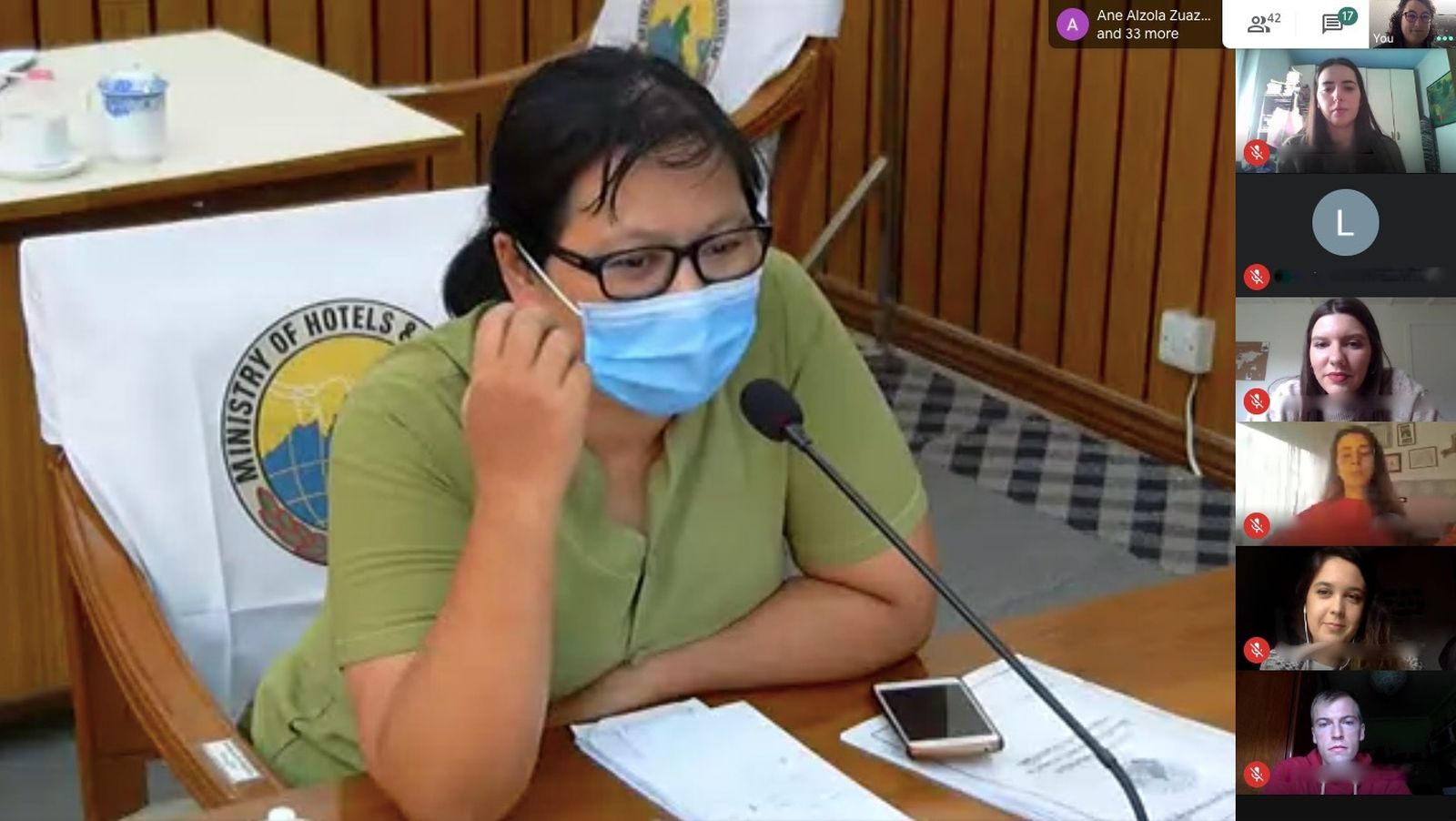 Daw Khin Than Win, directora general del M. de Hoteles y Turismo de la República de la Unión de Myanmar