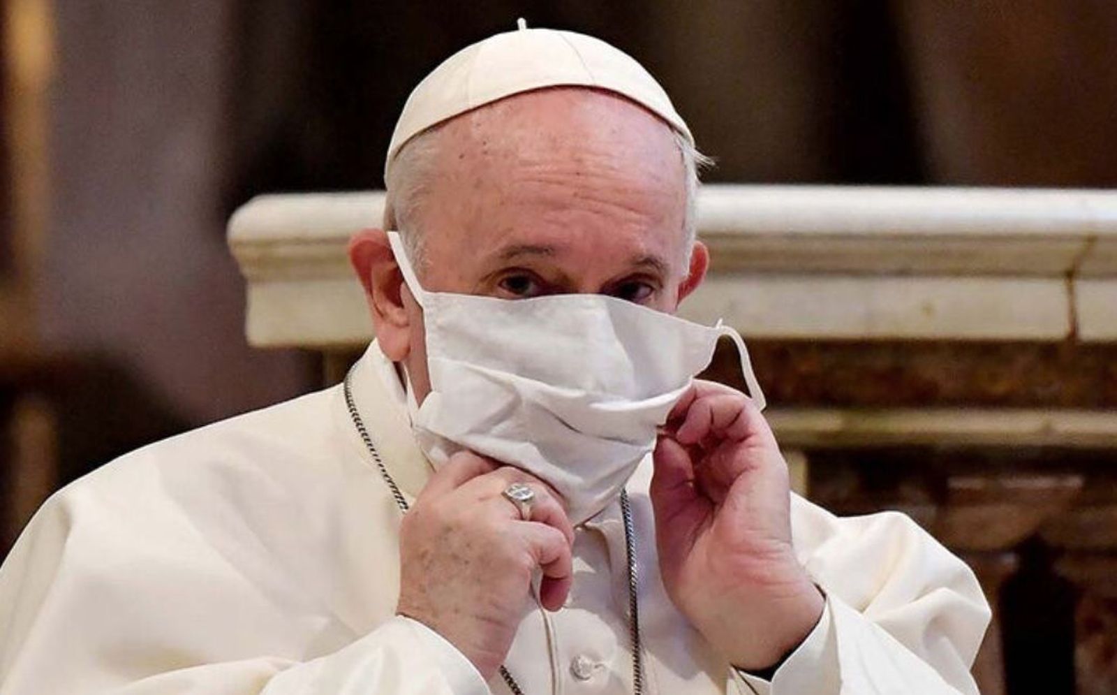 El Papa Francisco, con mascarilla