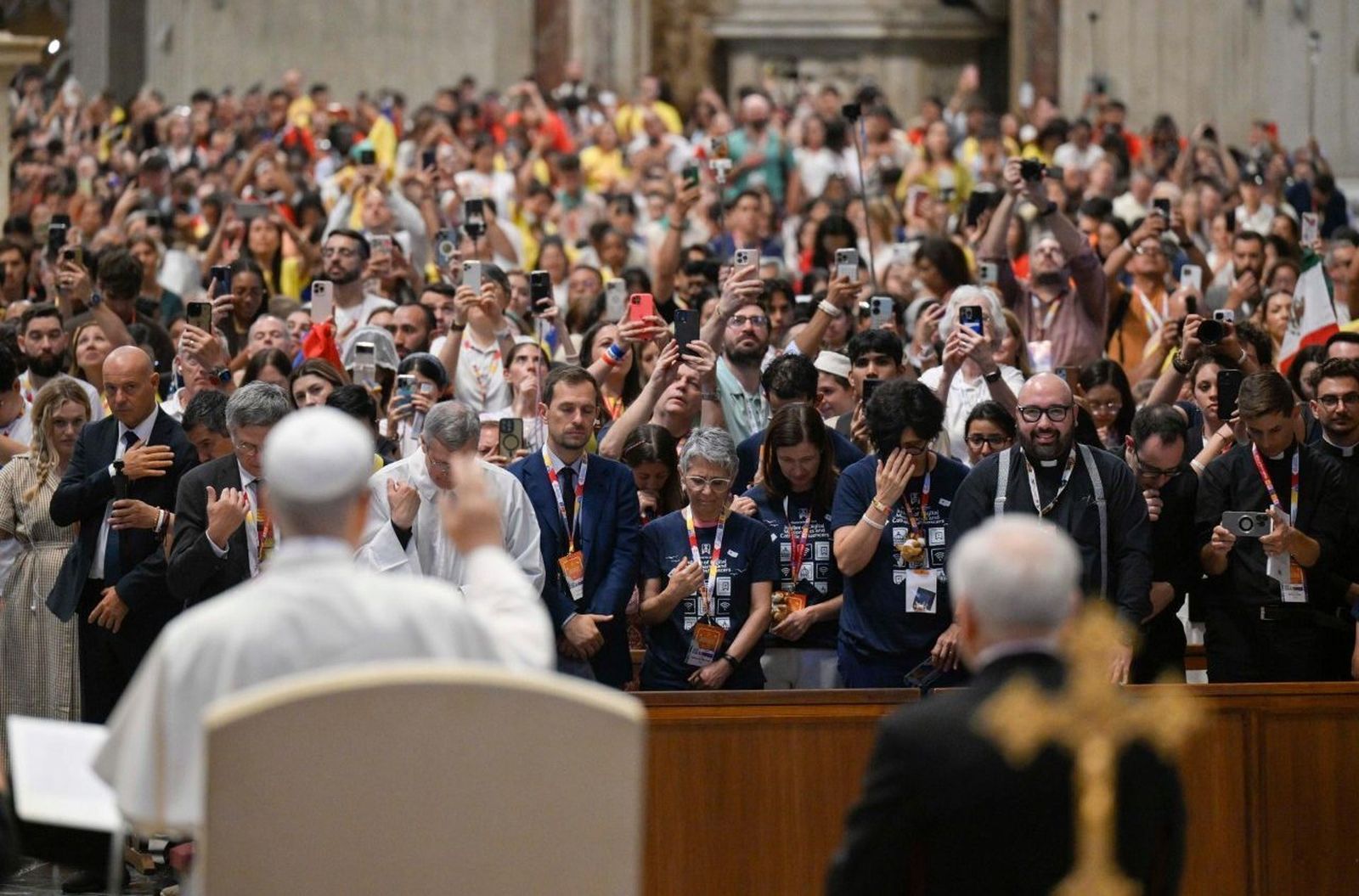 El Papa saluda a los misioneros digitales