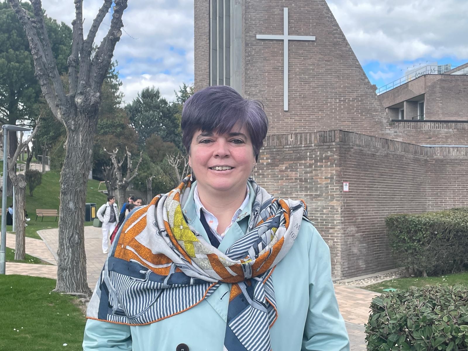 La canonista Carmen Peña