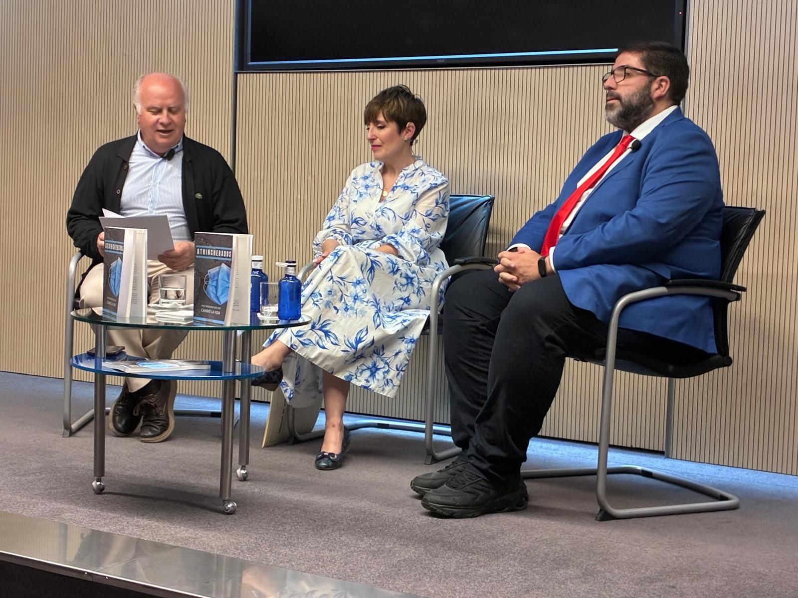 Presentación del libro de Auxi Rueda