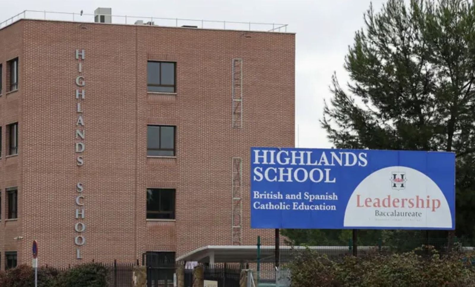 Fachada del centro educativo