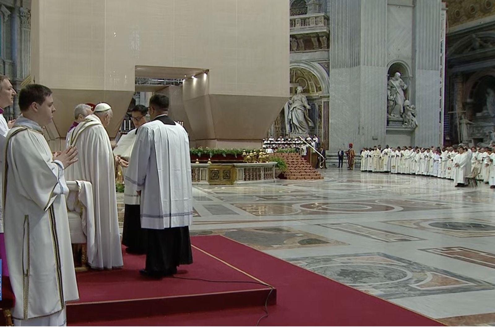 El Papa, al inicio de la misa del Jueves Santo 2024