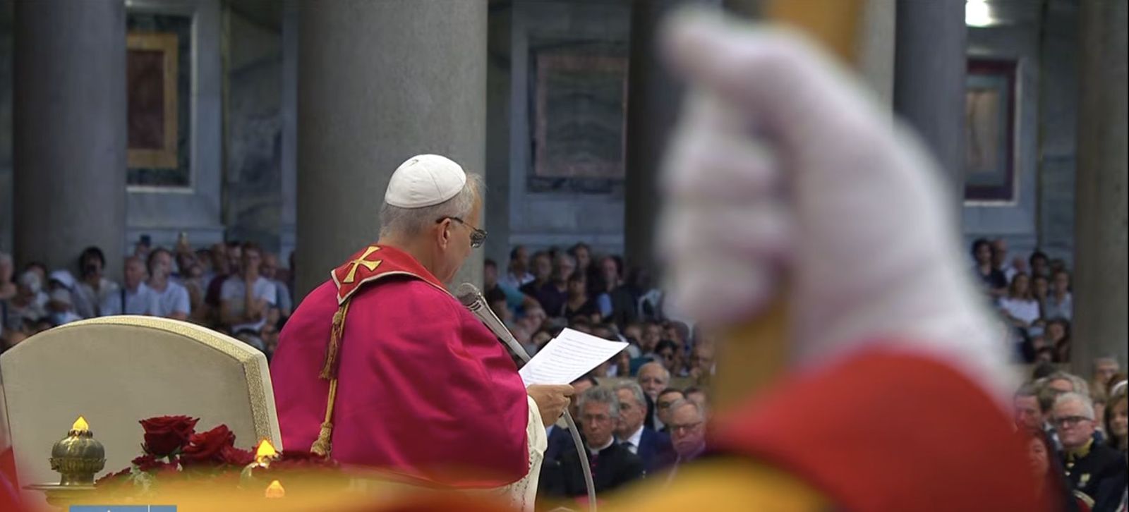 León, durante la homilía