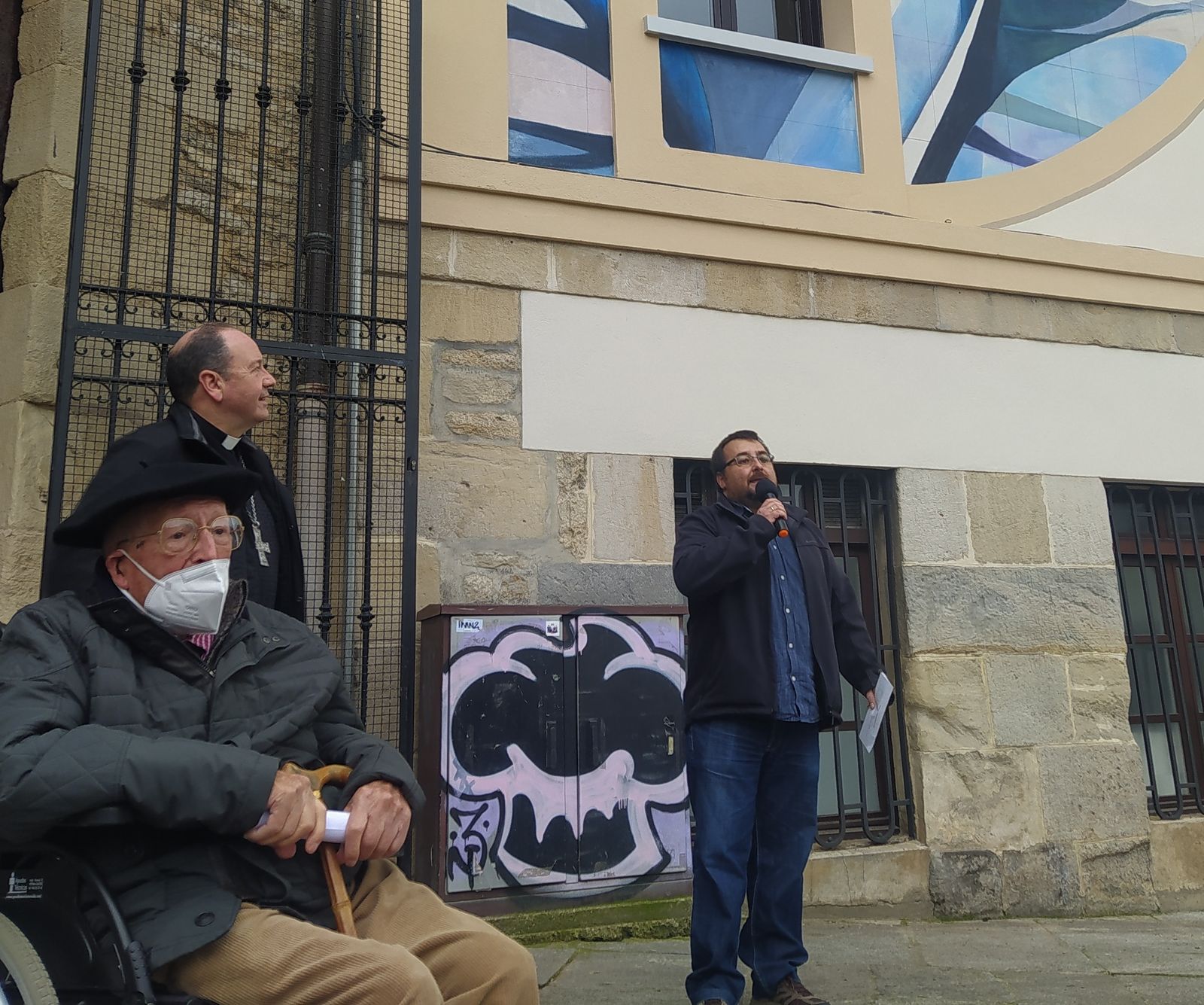 Peli Romarategui: “Sólo si amamos nuestra tierra, podemos amar otras tierras / Bakarrik gure lurra maite badugu, maita ditzakegu beste lurrak”