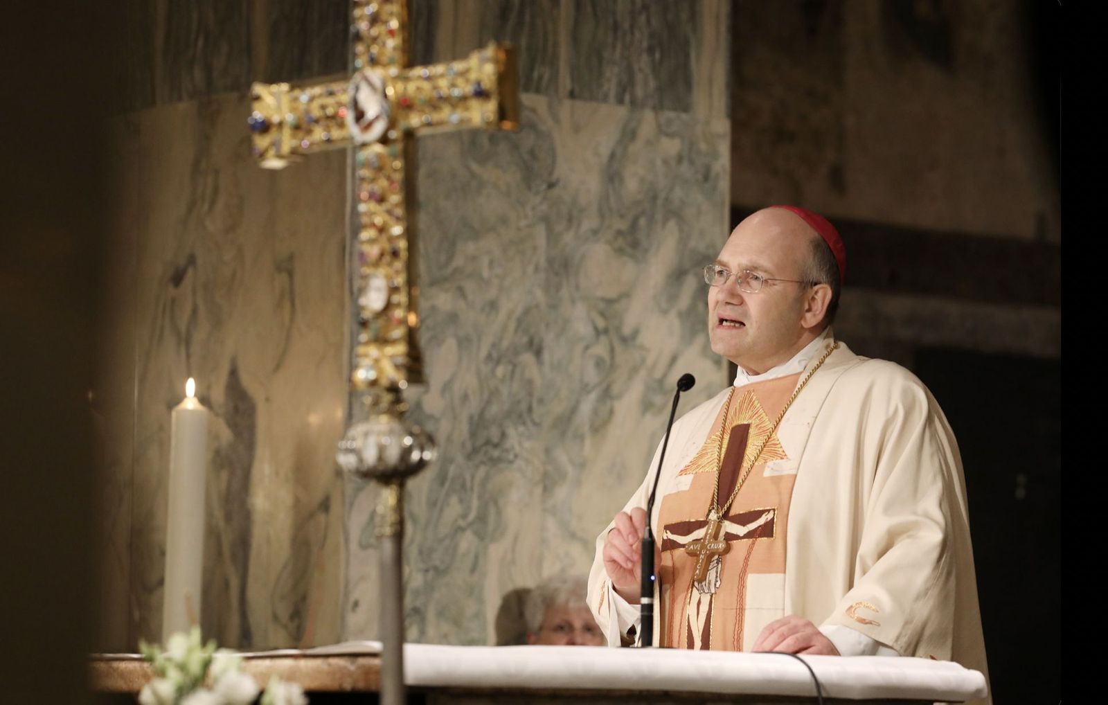 El obispo de Aquisgrán