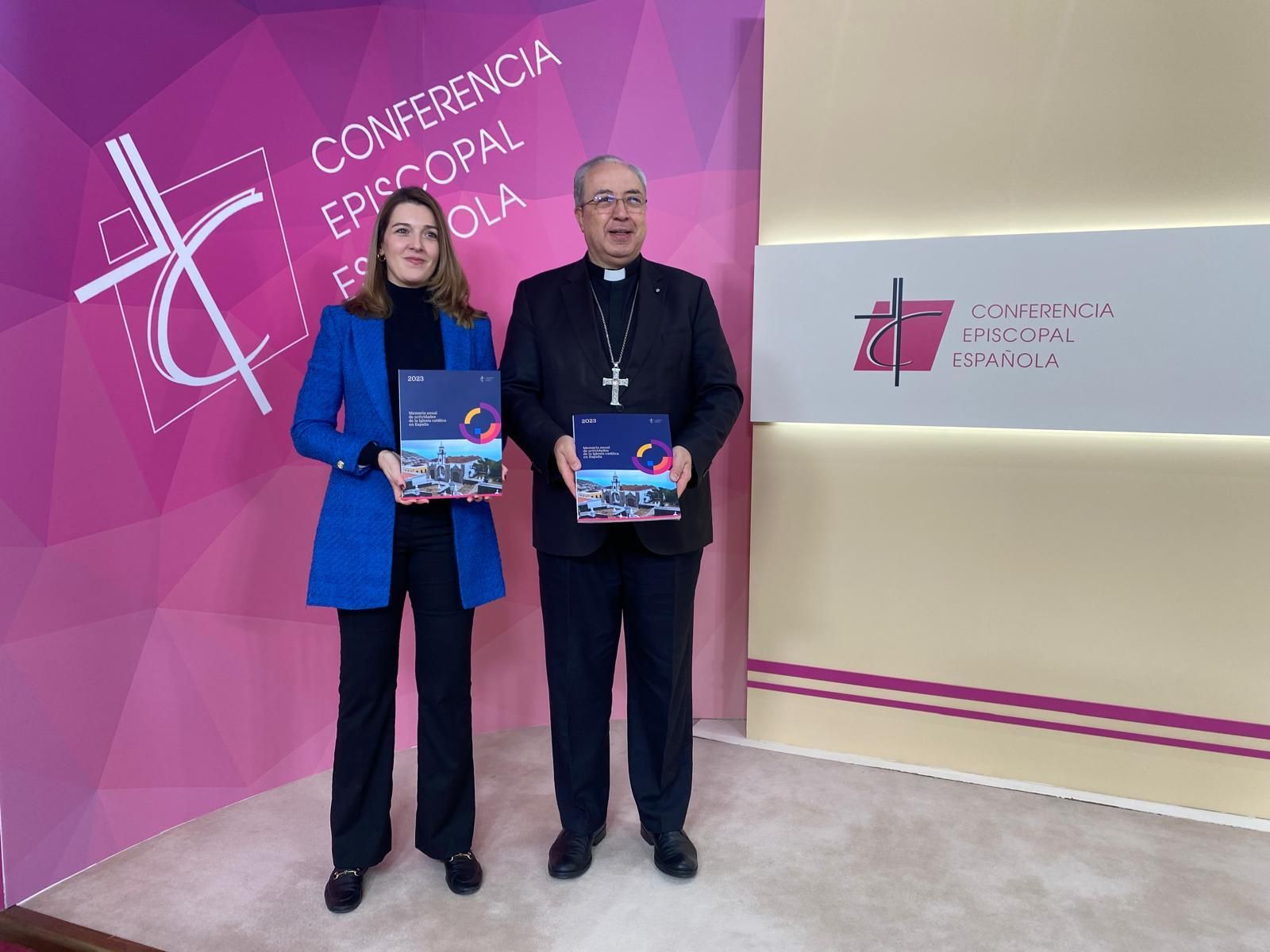 Ester Martín, y César García Magán