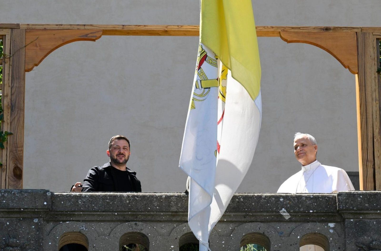 Zelenski y el Papa, en Villa Barberini