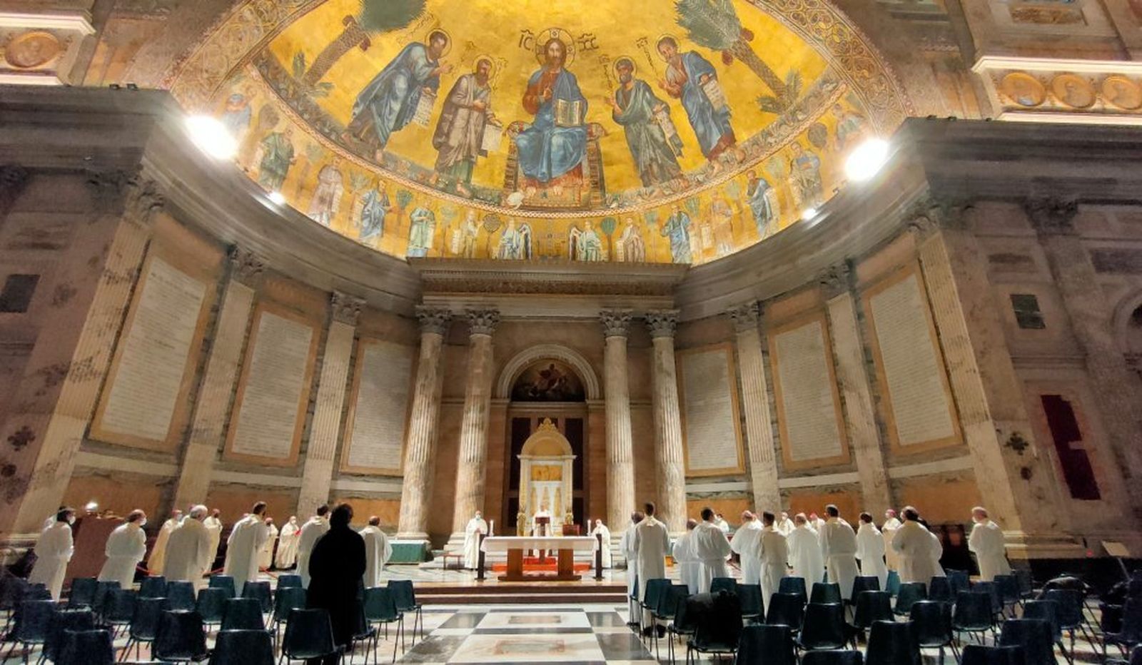 Los obispos, en San Pablo Extramuros