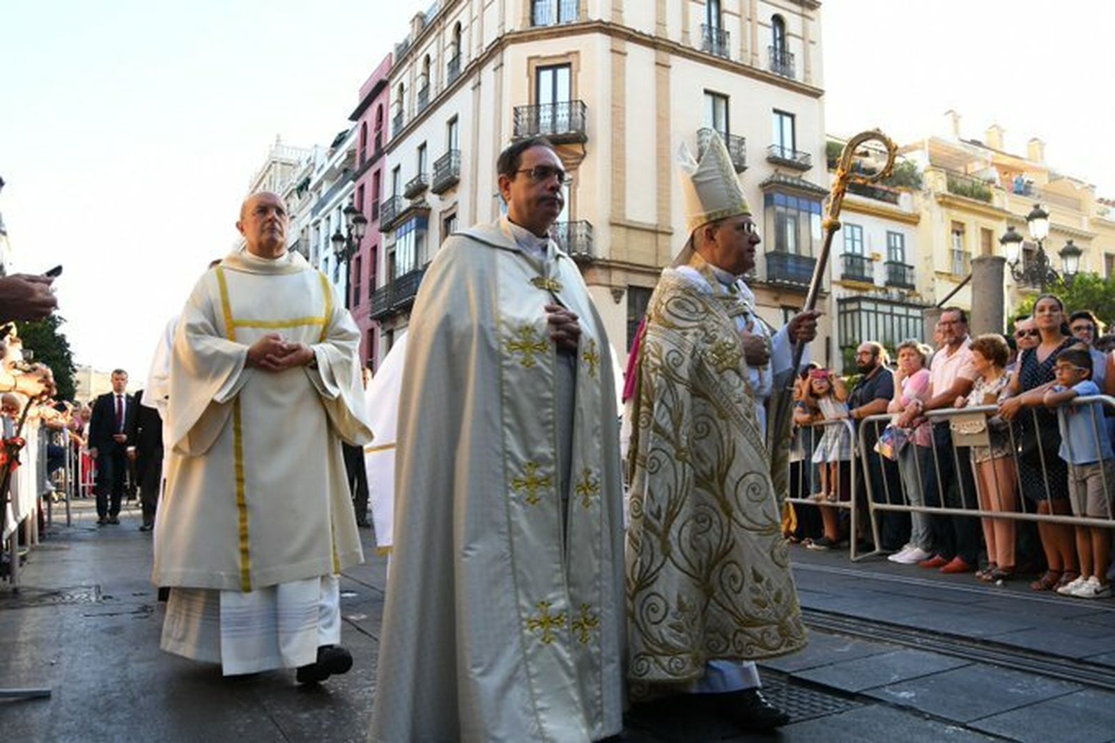 Santiago Gómez Sierra, en la procesión de la Virgen de los Reyes