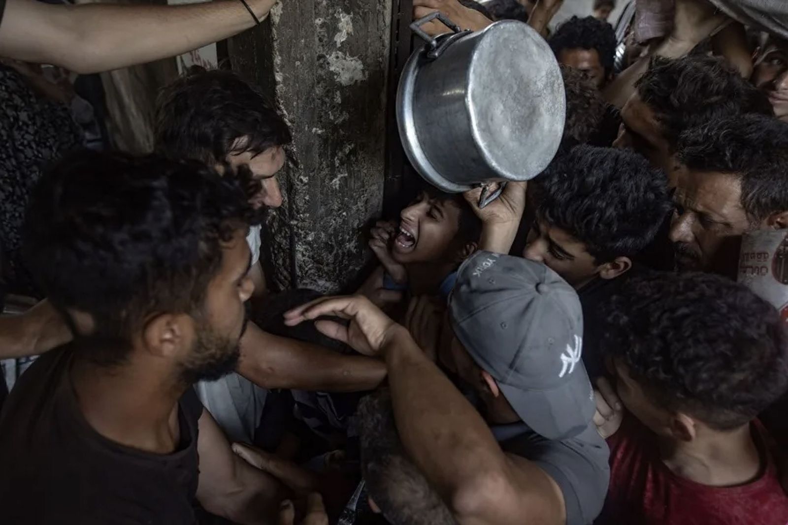 Reparto de comida en Gaza