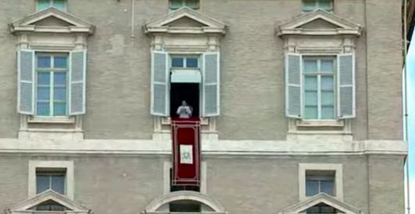 Francisco, desde el balcón