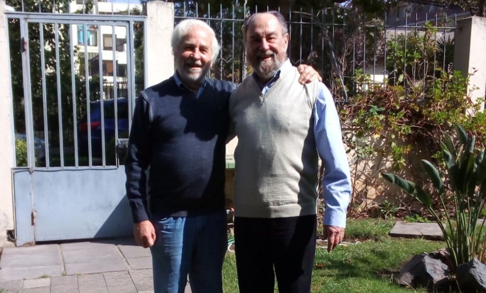 Con Andrés Opazo (izq) también de Los Perales