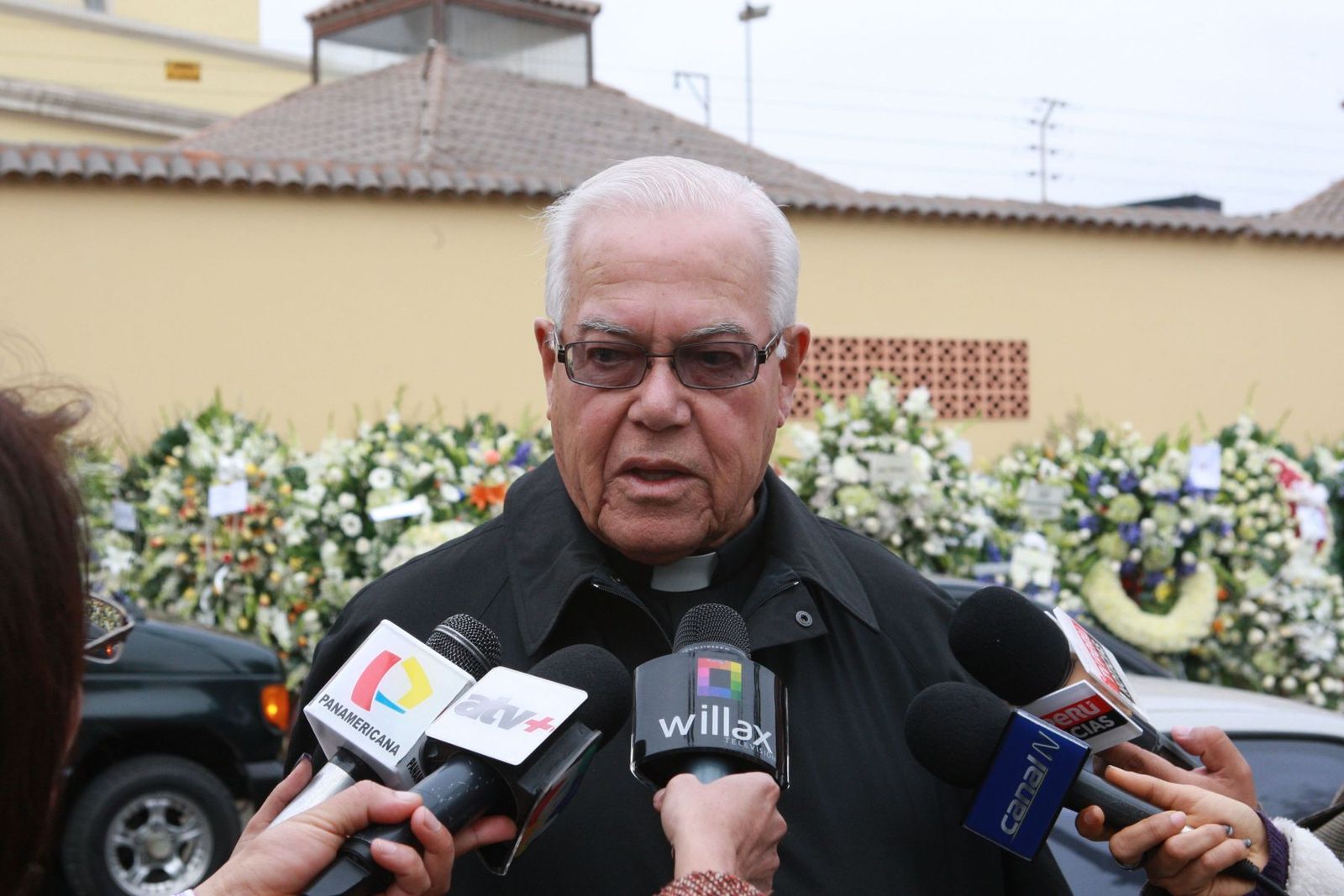 Monseñor Luis Bambarén SJ