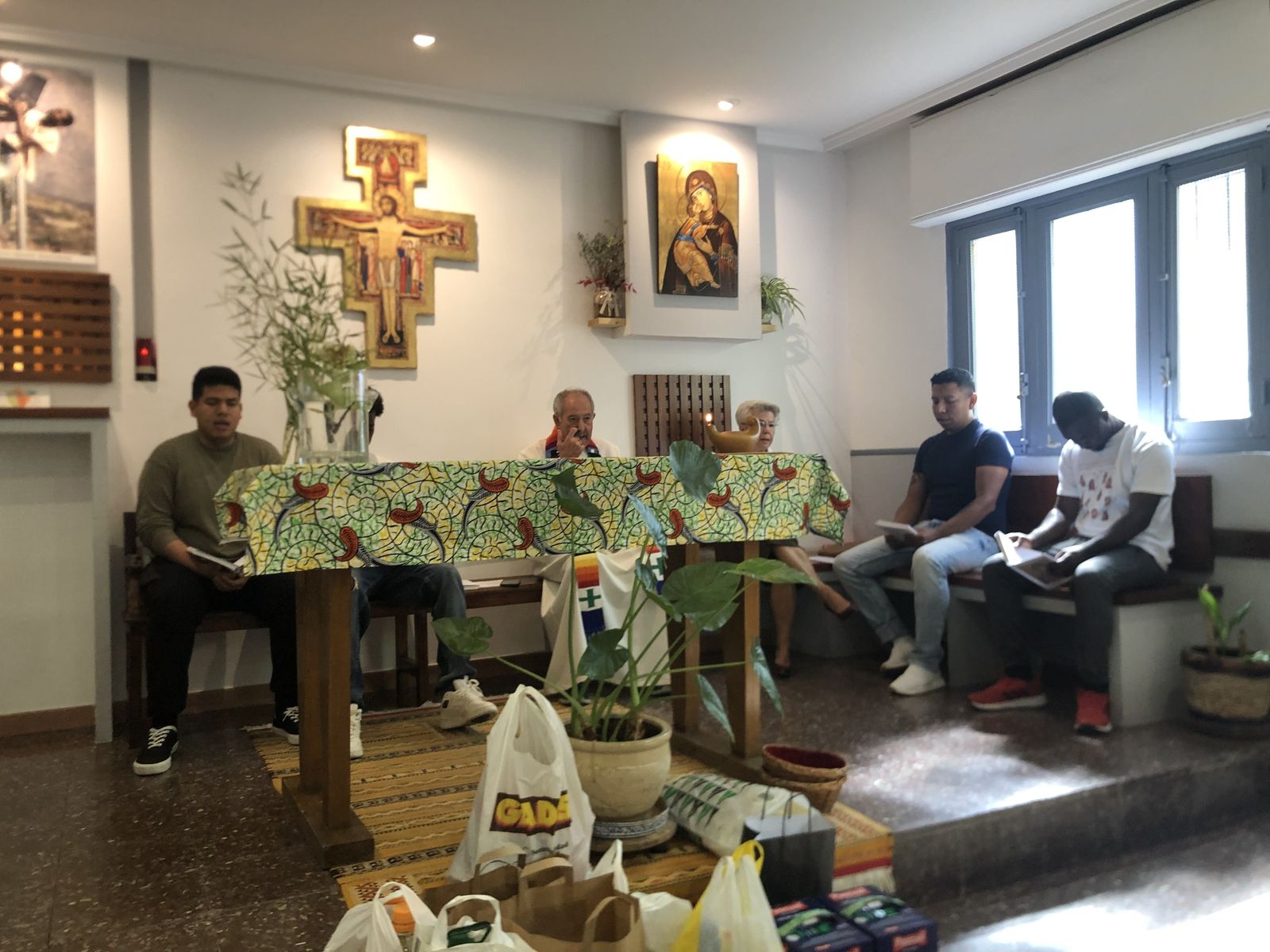 Morir de esperanza...celebrando nombres y vidas de inmigrantes ( Con  Jose Cobo y Jorge Dompablo)