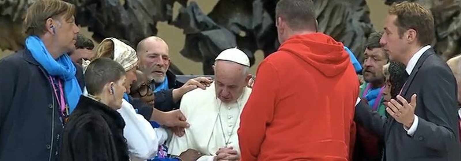 Francisco, bendecido por los pobres
