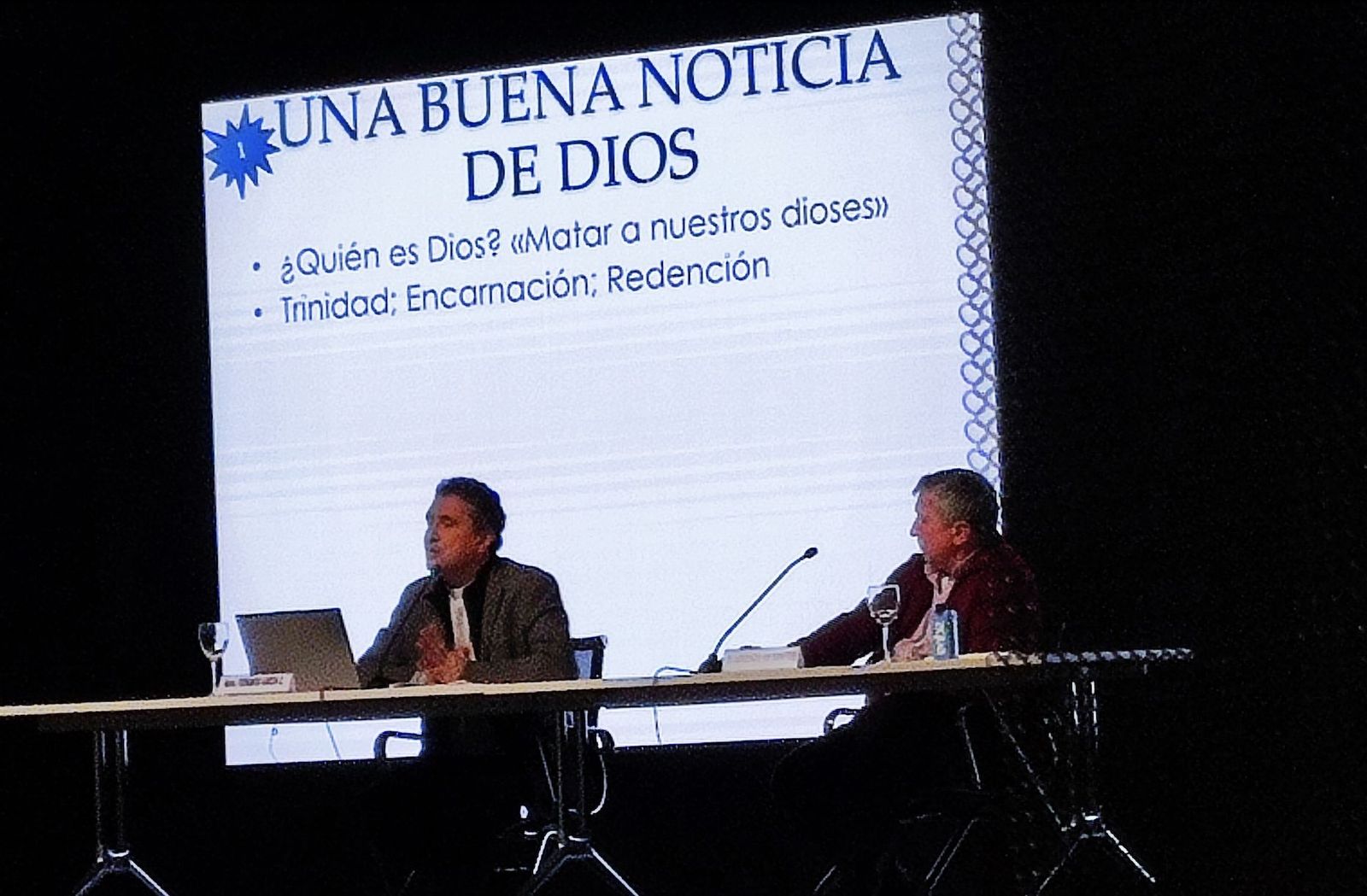 Cadiñanos, durante su intervención en la clausura de la Semana de Teología Pastoral