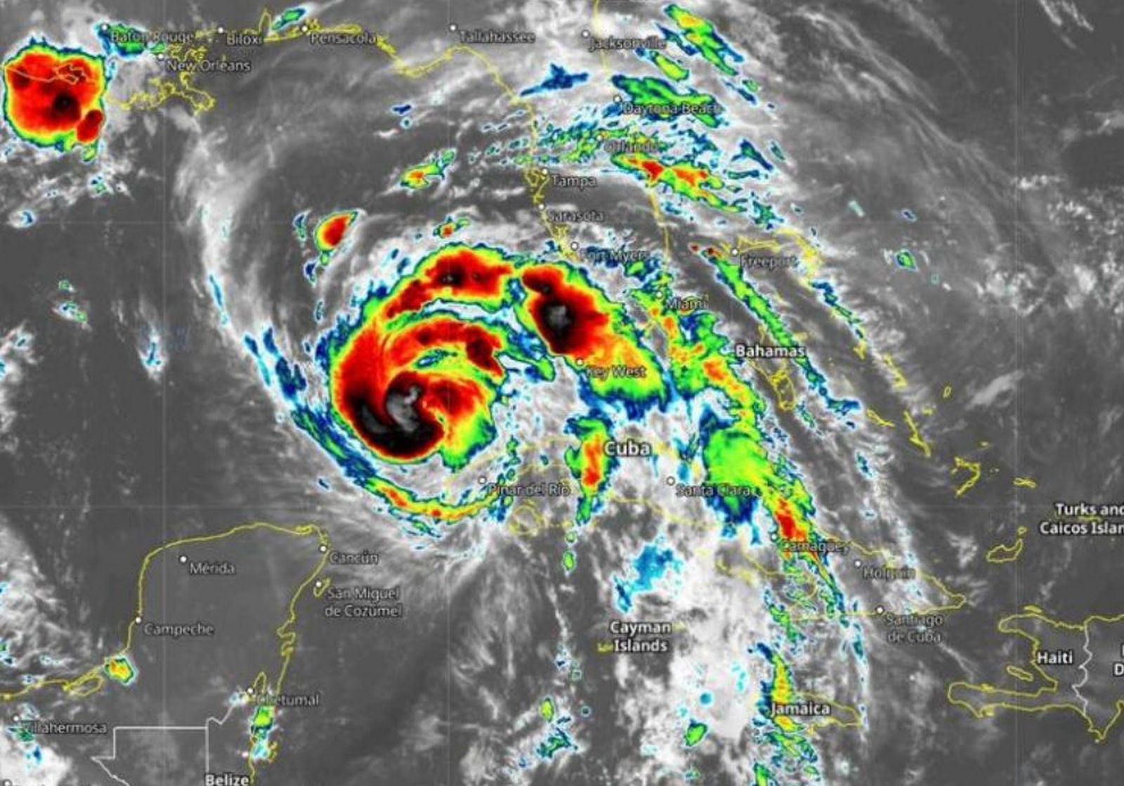 Imagen satélite del huracán Ida