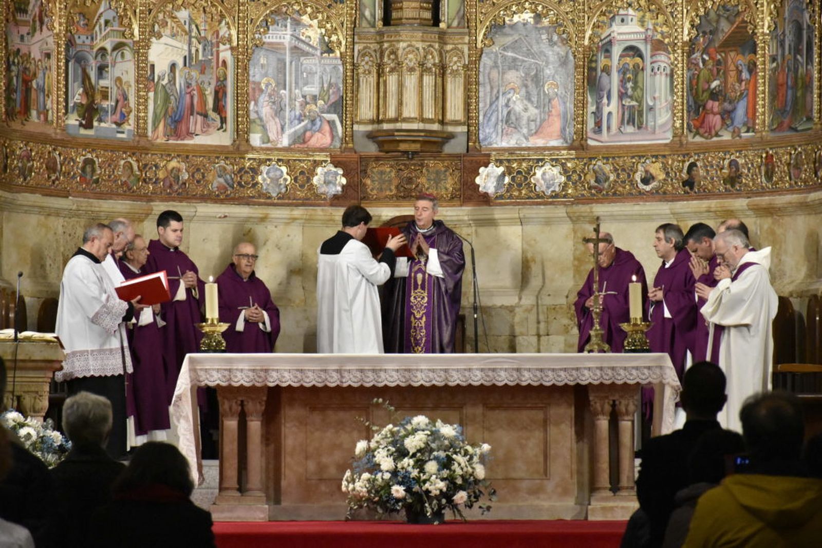 Retana, en la misa por las víctimas de abusos