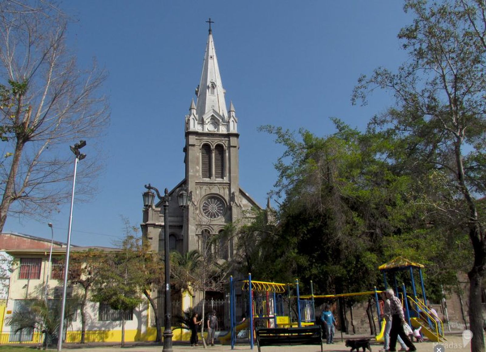 Dos religiosas fueron amenazadas y atadas en su convento