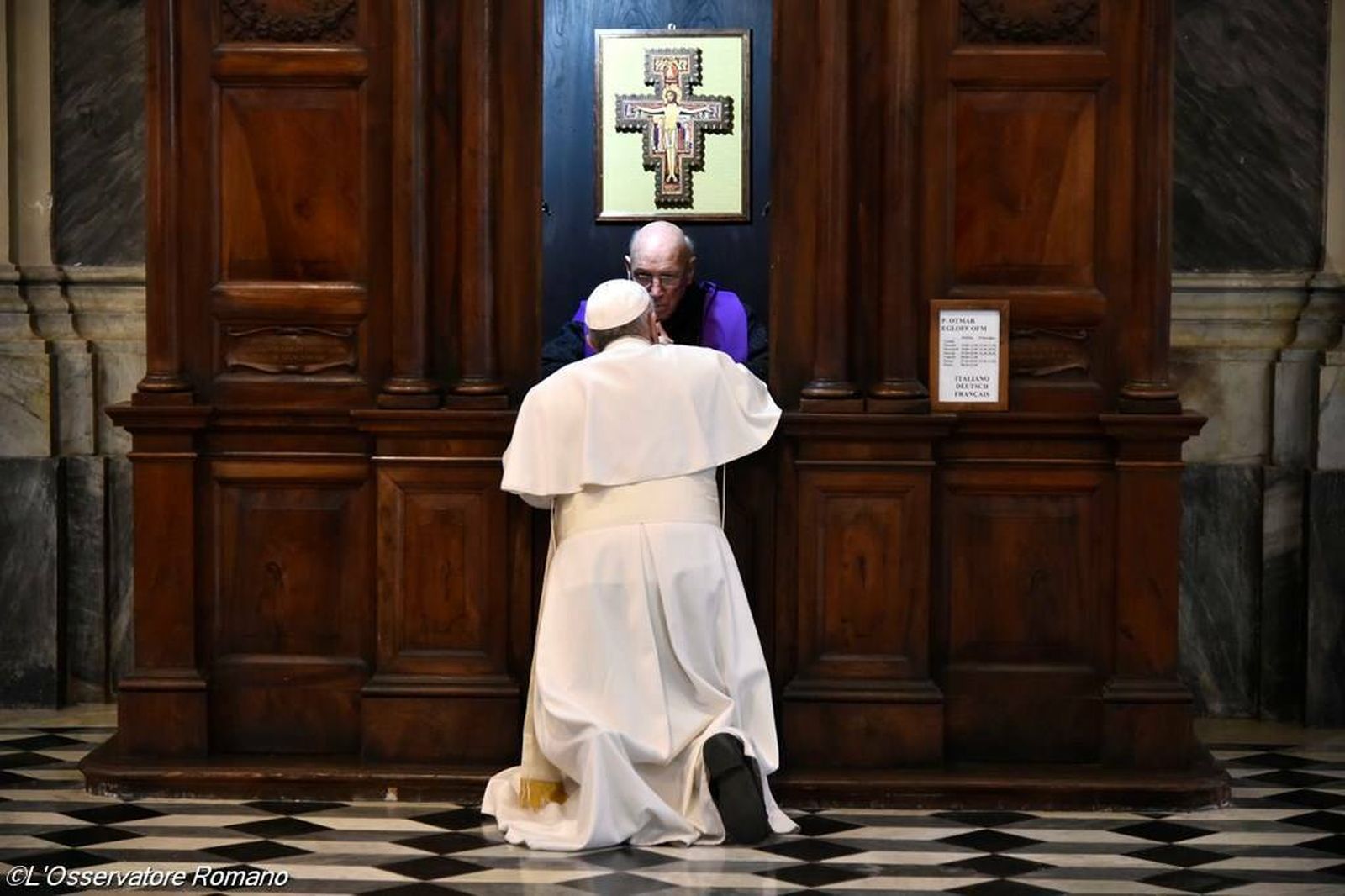 El Papa se confiesa