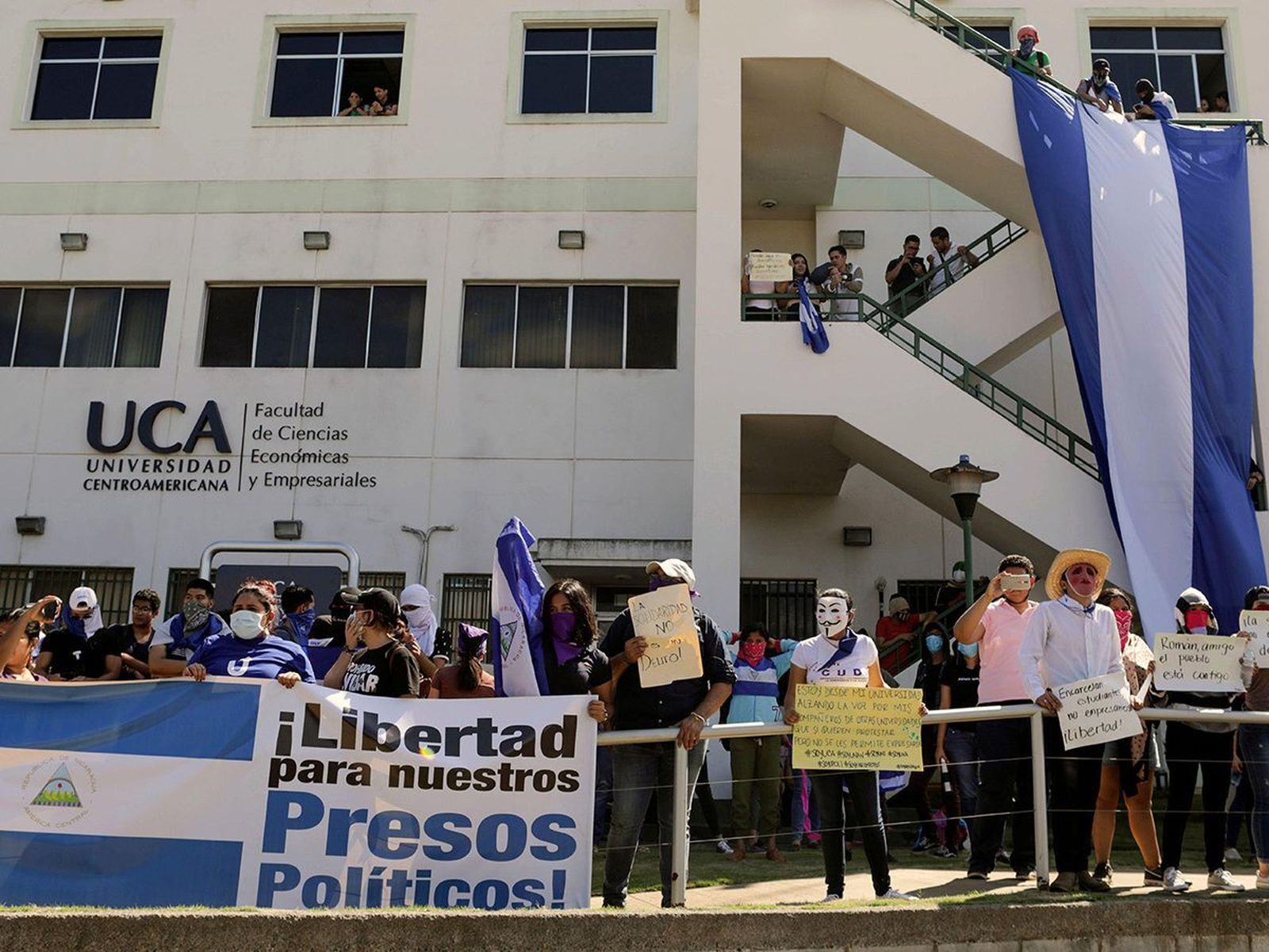 Protesta de estudiantes en la UCA
