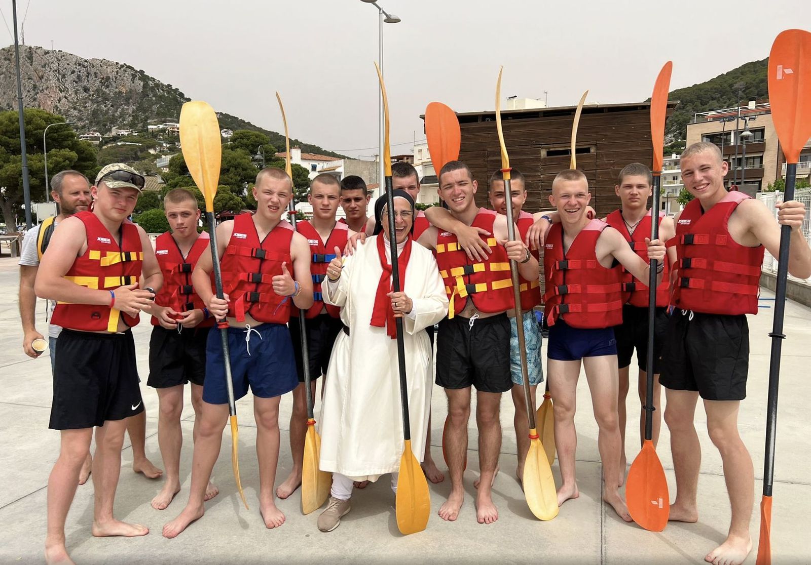 Sor Lucía, con los chicos ucranianos