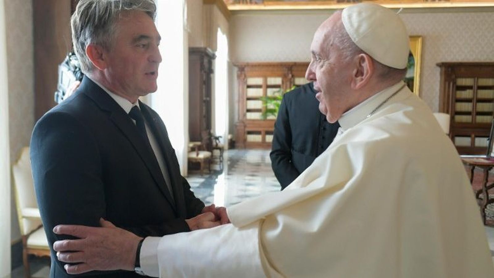 Francisco recibe a Željko Komšić