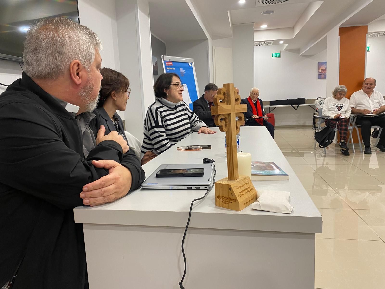 Emilce Cuda, con Peio Sánchez y María José Caram