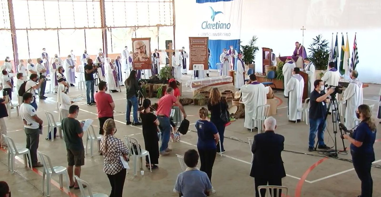 Vista del funeral de Casaldàliga, el 'obispo de los pobres'