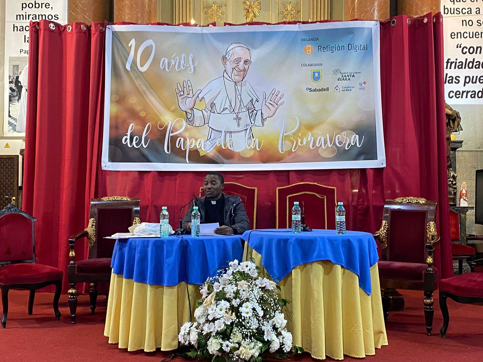 Avelino Chico, sj. durante su intervención