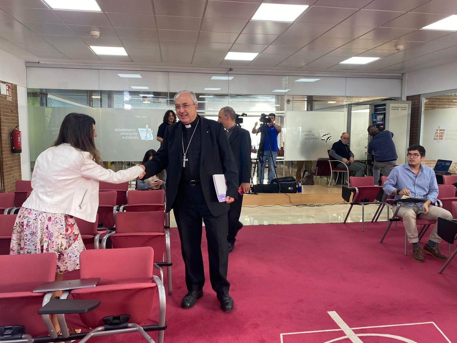 Magán, a su llegada a la sala de prensa