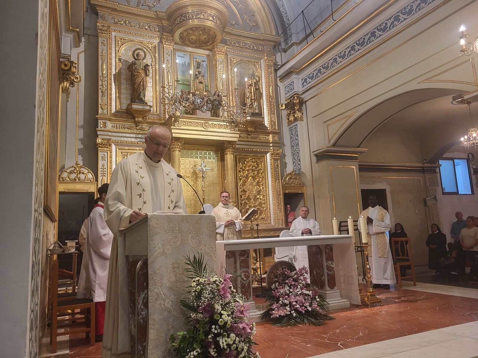 Joaquín Civera, párroco Picanya: "los meses de exilio han unido más a la comunidad"