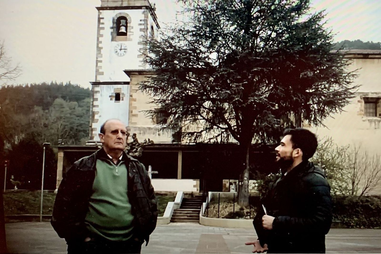 El cura de Lemona, durante el polémico documental
