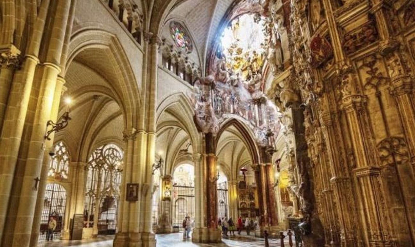 Interior de la catedral de Toledo