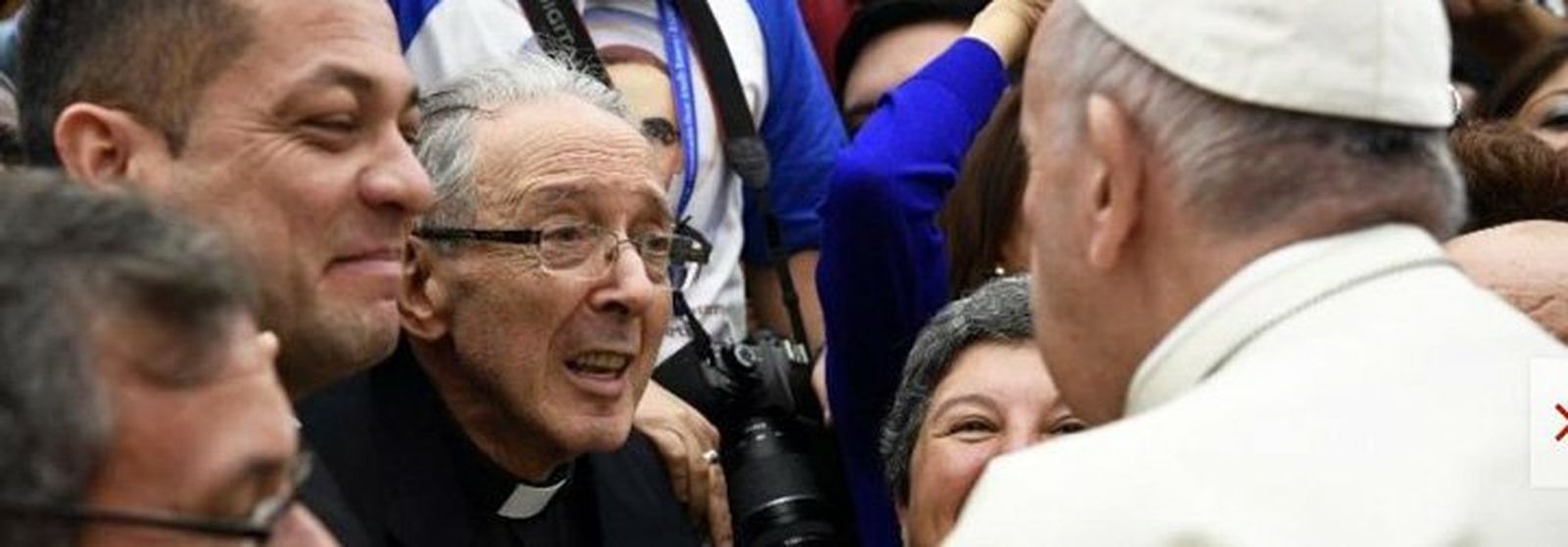 Emotivo encuentro entre Jon Sobrino y Francisco