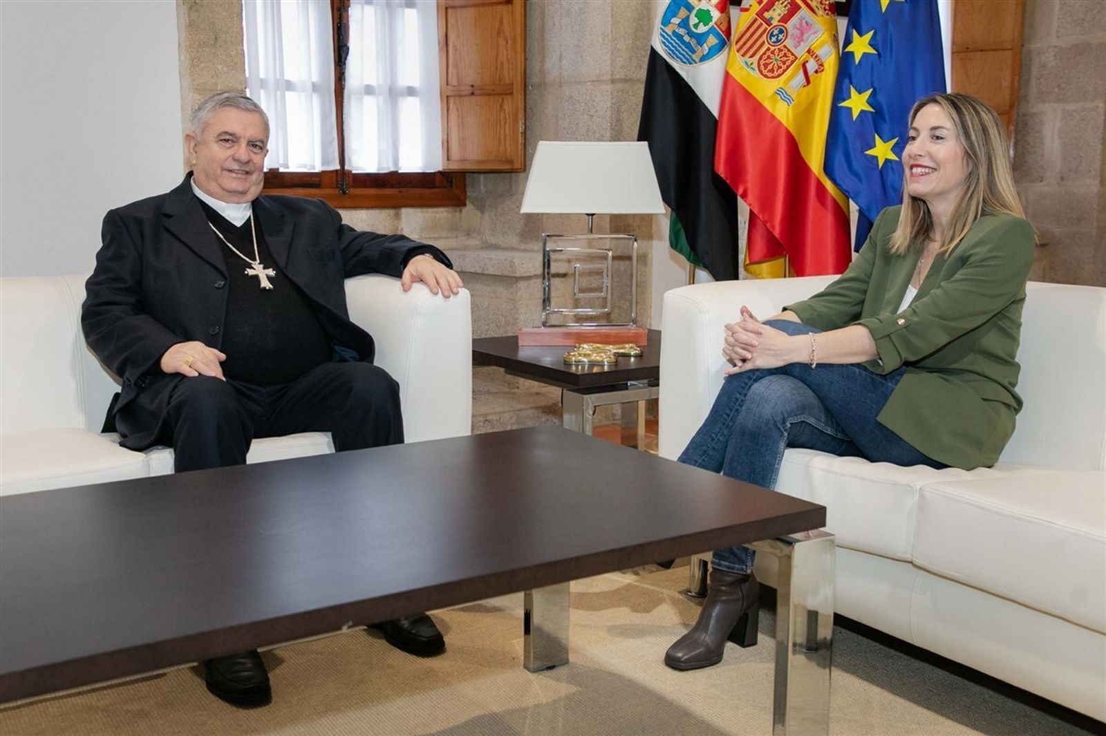 María Guardiola, con Rodríguez Carballo