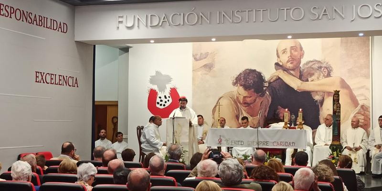 Cardenal José Cobo en el aniversario de la  Fundación Instituto San José
