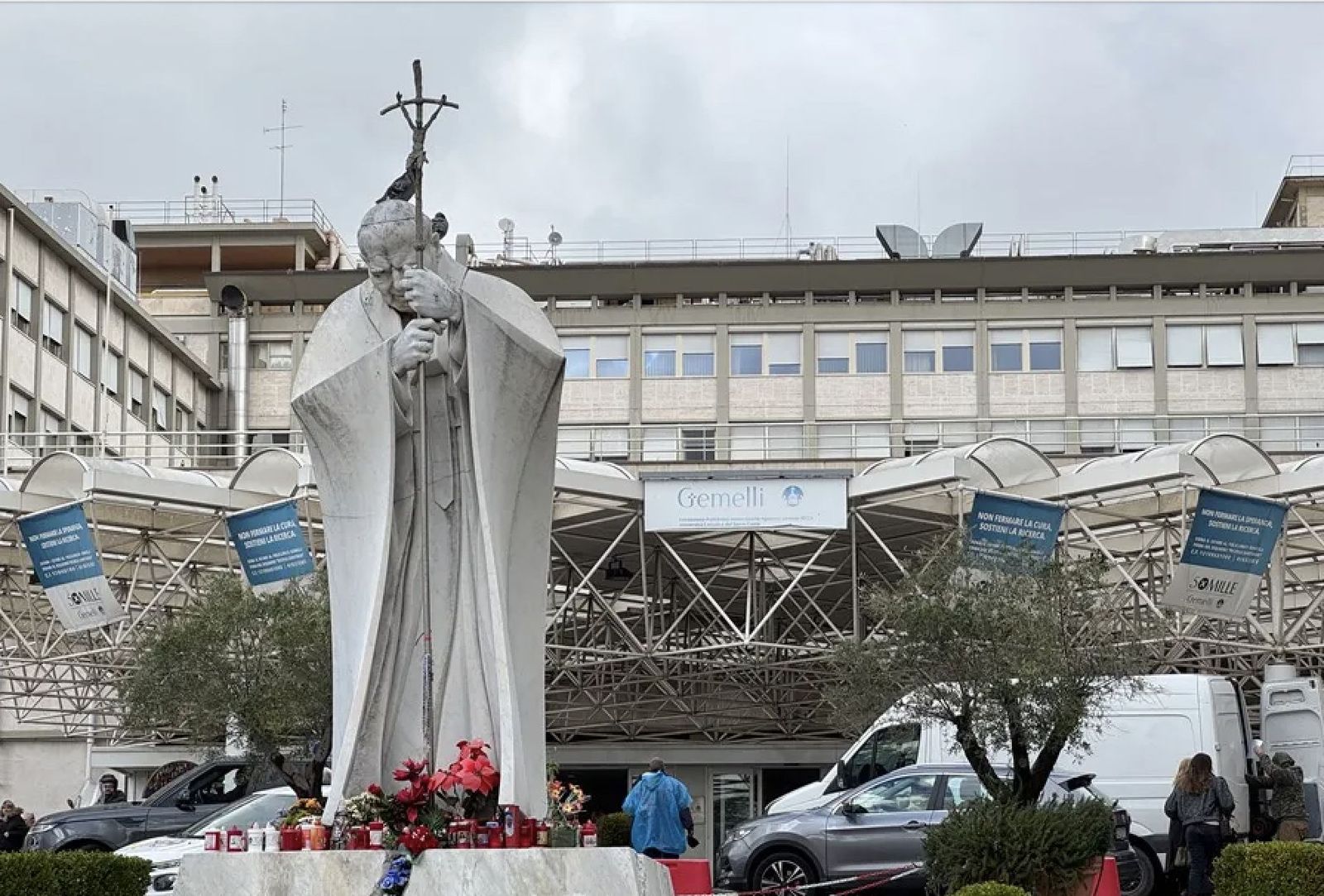 Vista del Gemelli, donde está ingresado Francisco